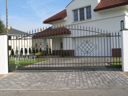 brama024